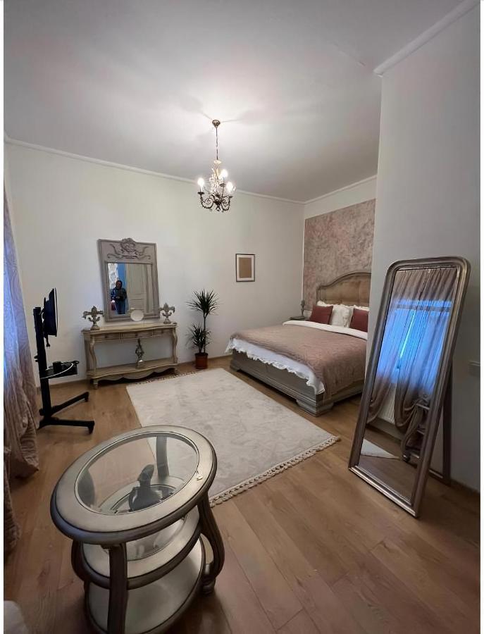 C-Entral Boutique Apartman Bukarest Kültér fotó